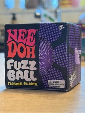SCHYLLING | Nee Doh Fuzz Ball Flower Power - Purple